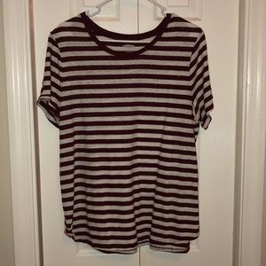 Old navy tee